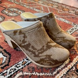 NWT No. 6 Pony Hair Clogs